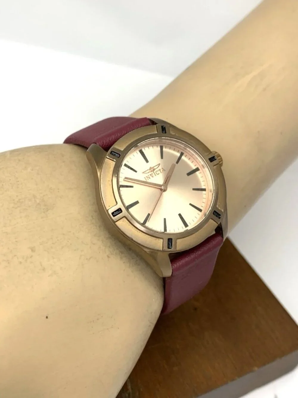 Invicta Women's Watch 18031 Pro Diver Quartz Rose Gold Leather Strap 32mm